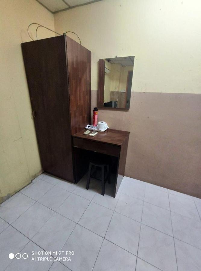 Dani Hotel SDN BHD Kota Bharu Esterno foto