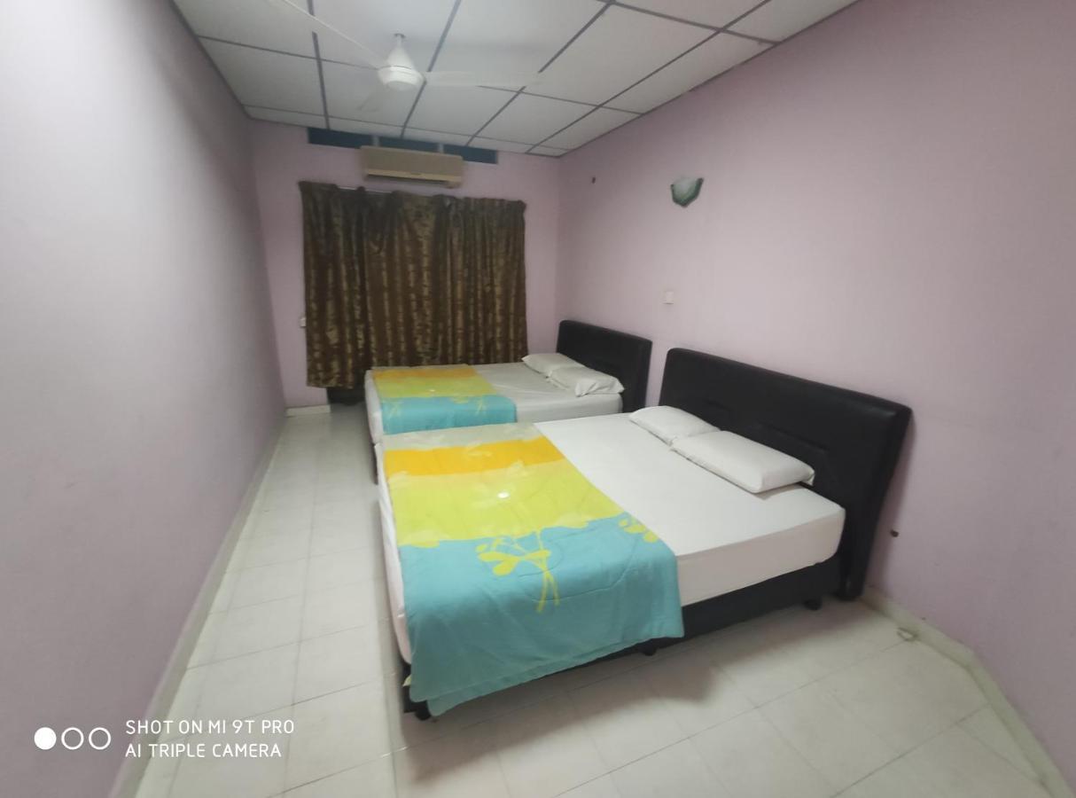 Dani Hotel SDN BHD Kota Bharu Esterno foto