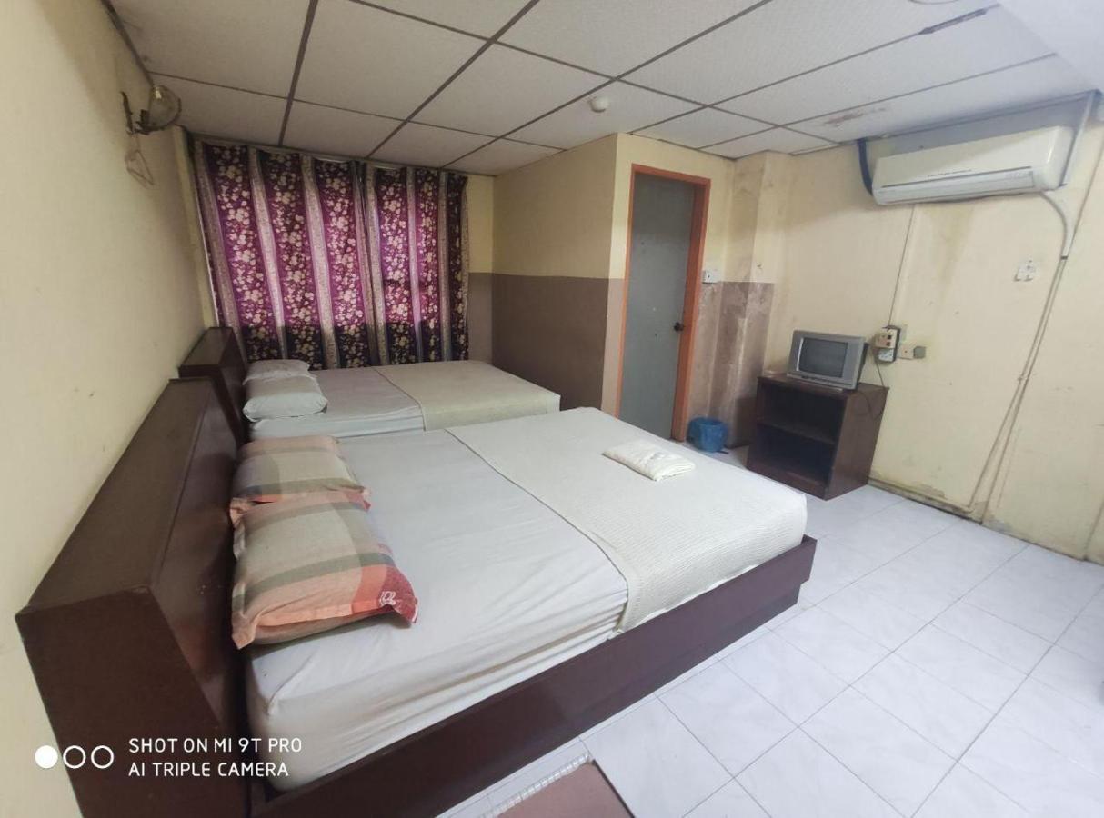 Dani Hotel SDN BHD Kota Bharu Esterno foto