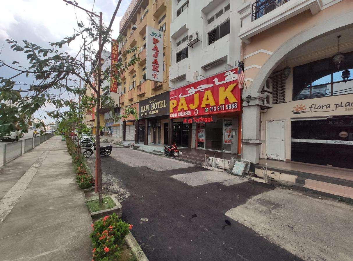 Dani Hotel SDN BHD Kota Bharu Esterno foto