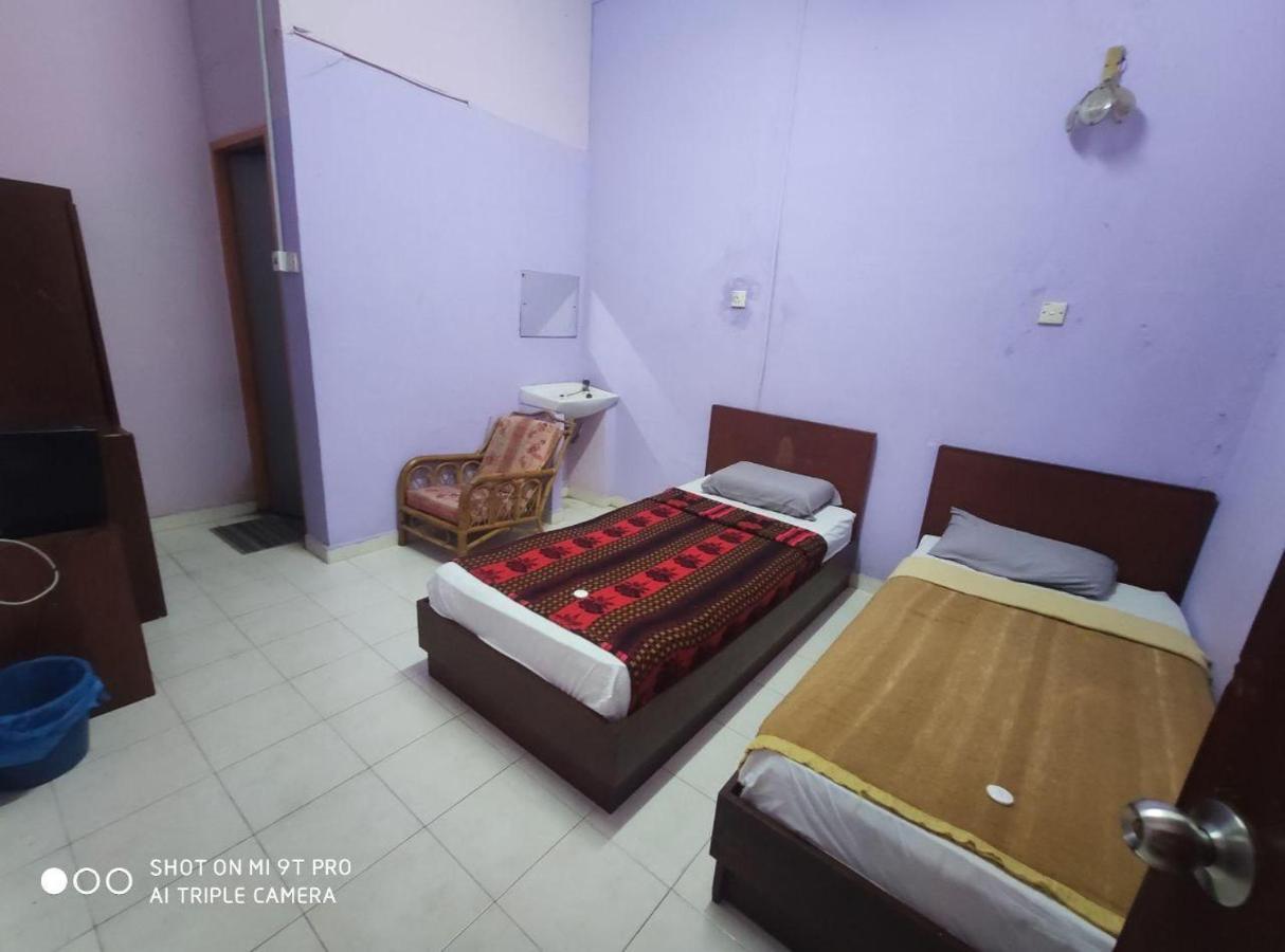 Dani Hotel SDN BHD Kota Bharu Esterno foto