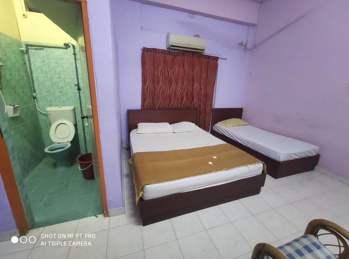 Dani Hotel SDN BHD Kota Bharu Esterno foto
