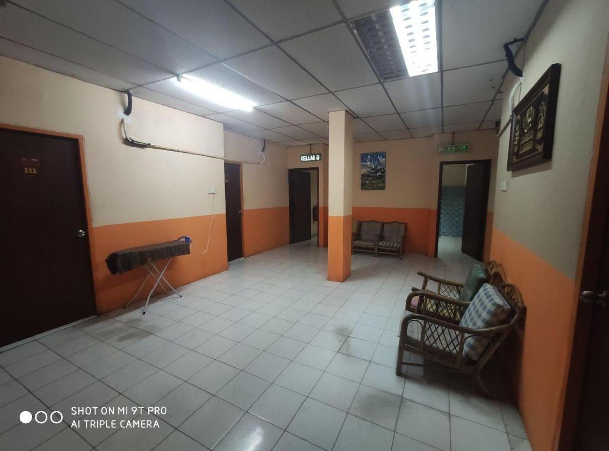 Dani Hotel SDN BHD Kota Bharu Esterno foto