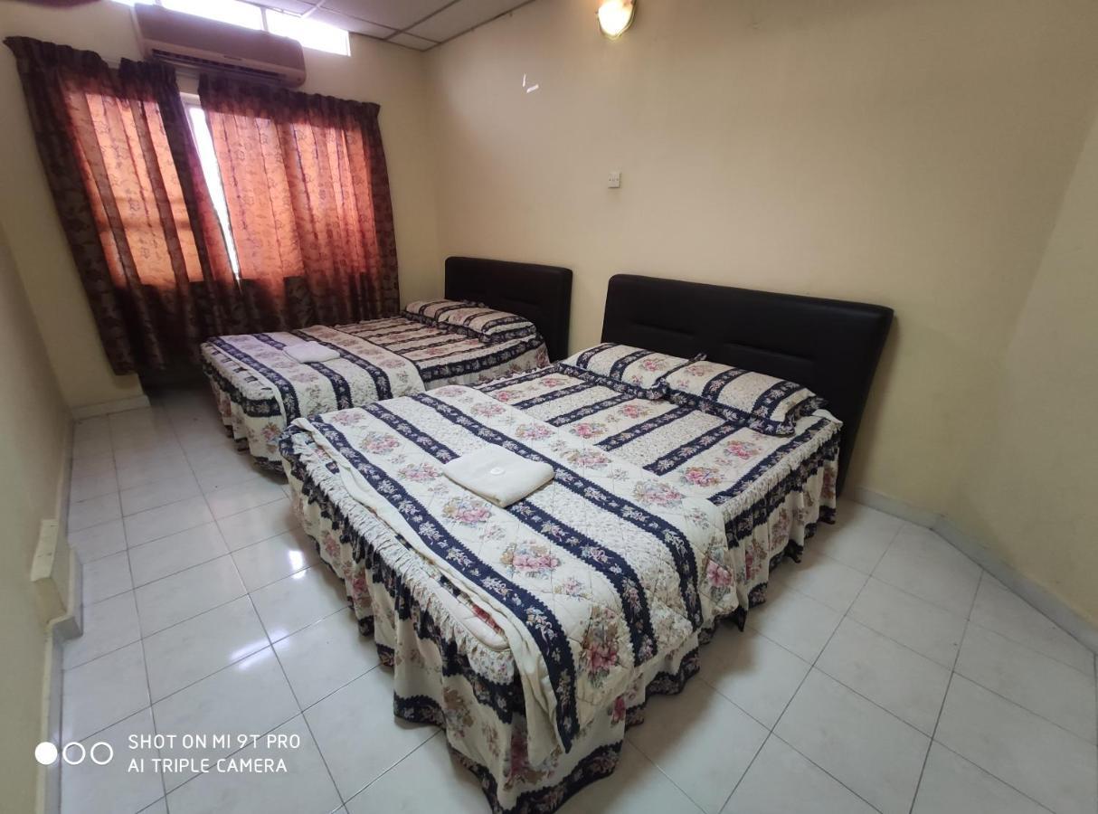 Dani Hotel SDN BHD Kota Bharu Esterno foto