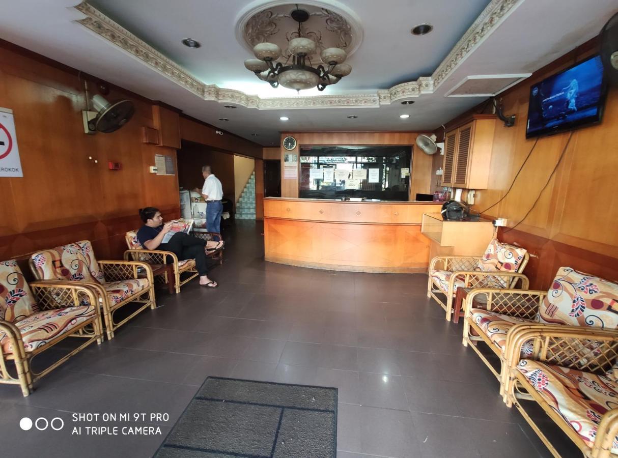 Dani Hotel SDN BHD Kota Bharu Esterno foto